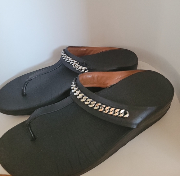 Fitflop Black Fino Chain thong flipflop comfort sandals Size 10 Leather - Picture 2 of 5